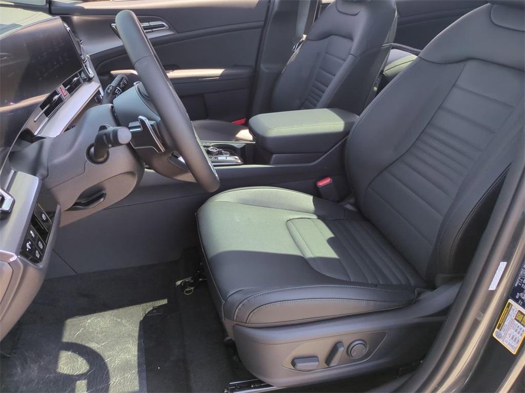 new 2025 Kia Sportage Hybrid car, priced at $39,255