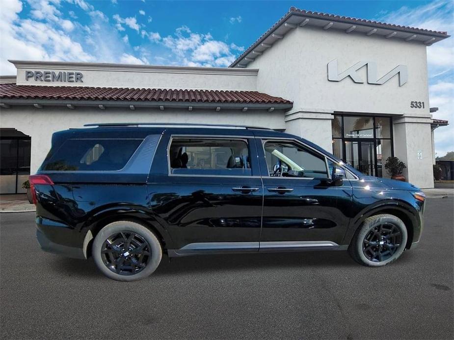 new 2025 Kia Carnival Hybrid car, priced at $53,505