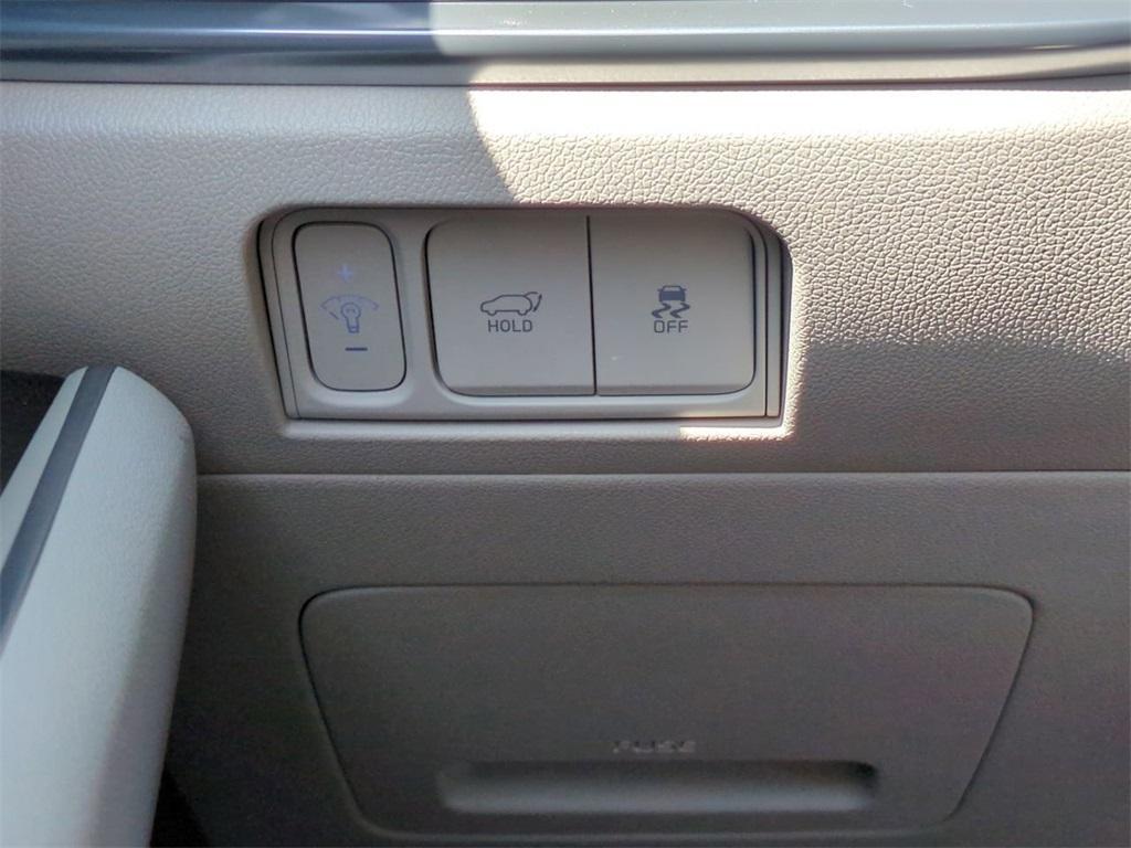 new 2025 Kia Sorento Hybrid car, priced at $46,030