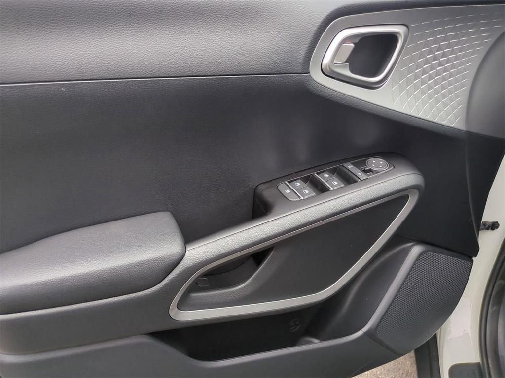 new 2025 Kia Soul car, priced at $24,735