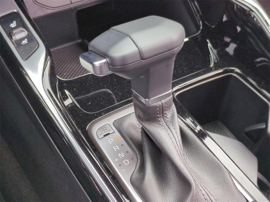 new 2025 Kia Sorento car, priced at $46,025