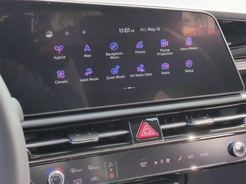 new 2025 Kia Niro car, priced at $30,455