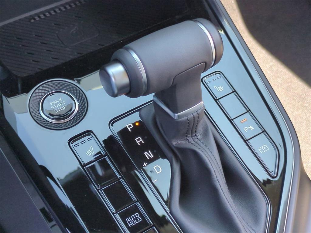 new 2025 Kia Niro car, priced at $30,360