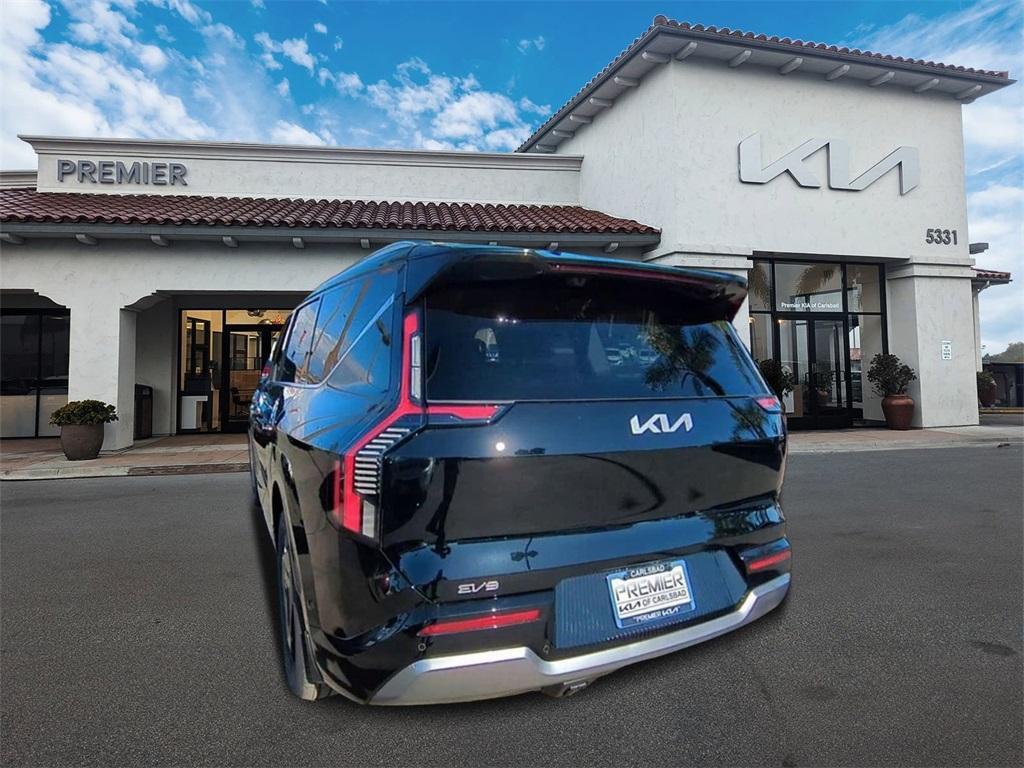 new 2025 Kia EV9 car, priced at $65,800