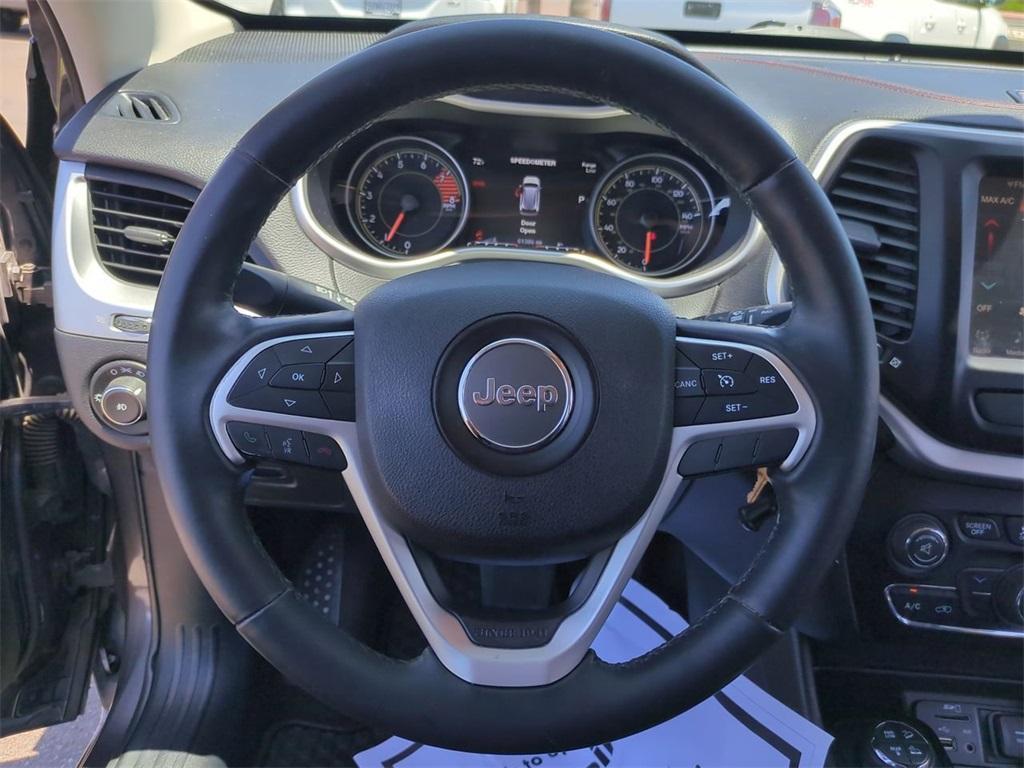 used 2016 Jeep Cherokee car, priced at $13,795