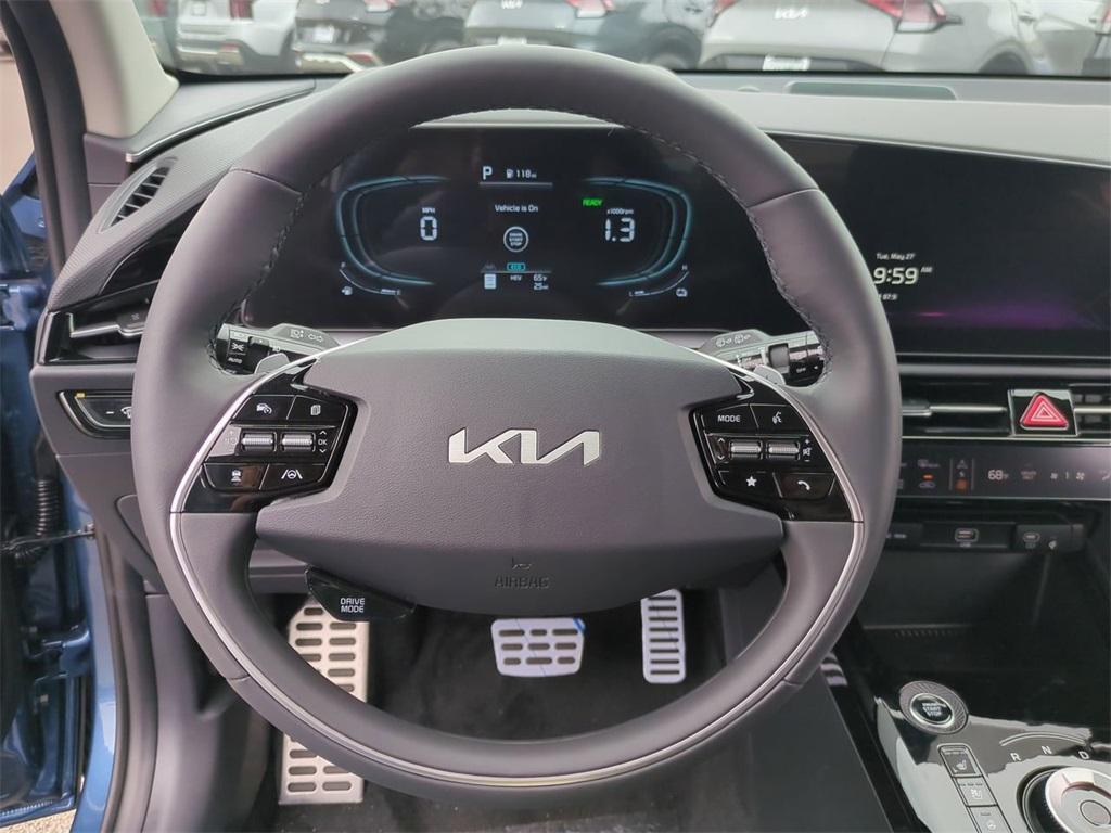 new 2025 Kia Niro Plug-In Hybrid car, priced at $40,860