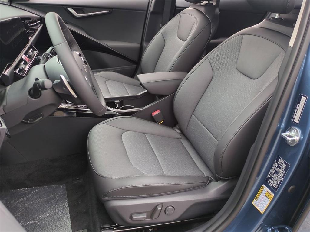 new 2025 Kia Niro Plug-In Hybrid car, priced at $40,860