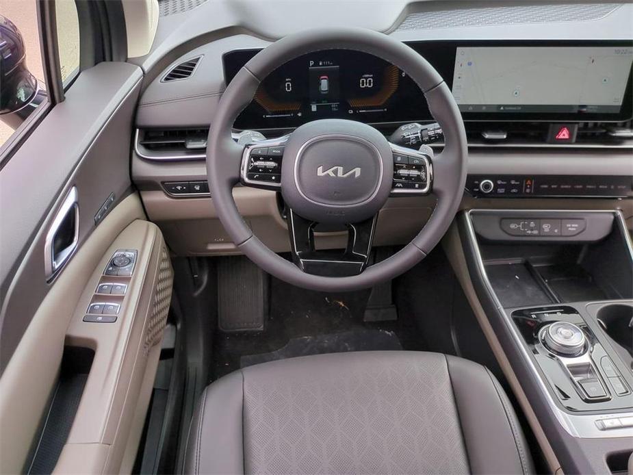 new 2025 Kia Carnival car, priced at $44,360