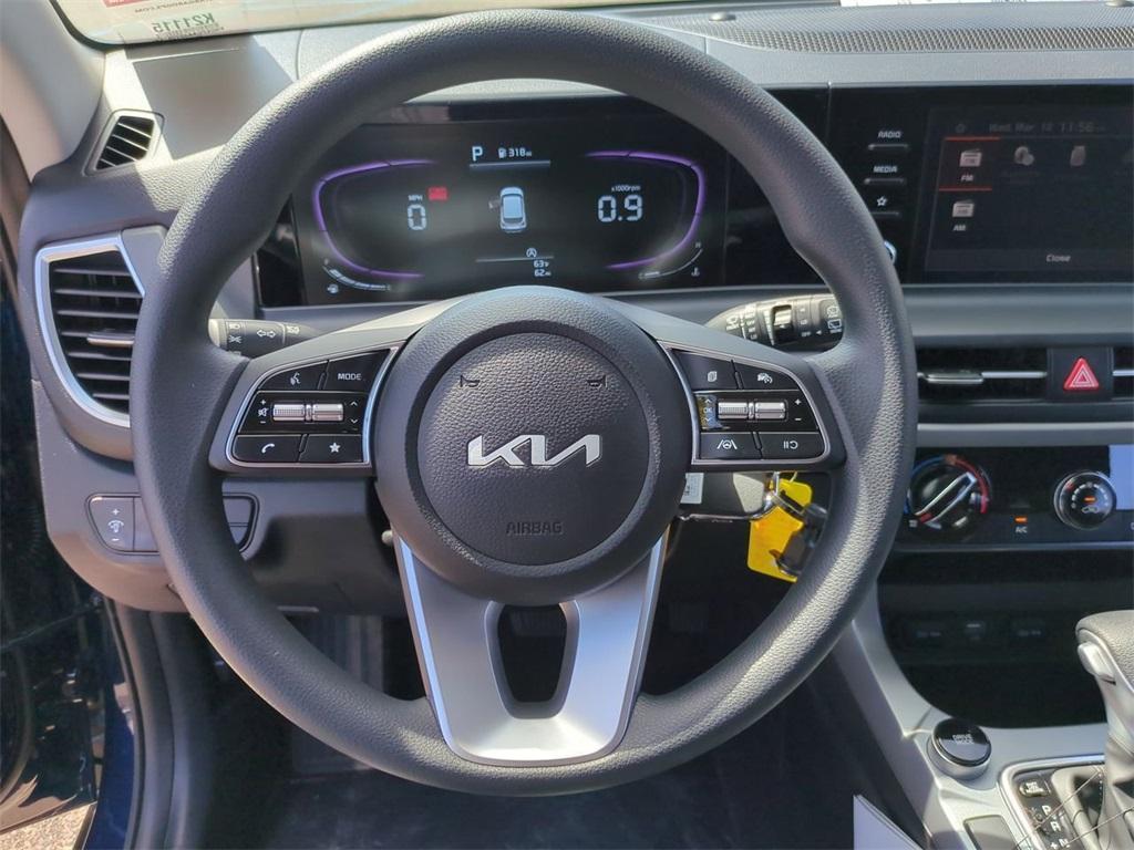 new 2025 Kia Seltos car, priced at $25,585