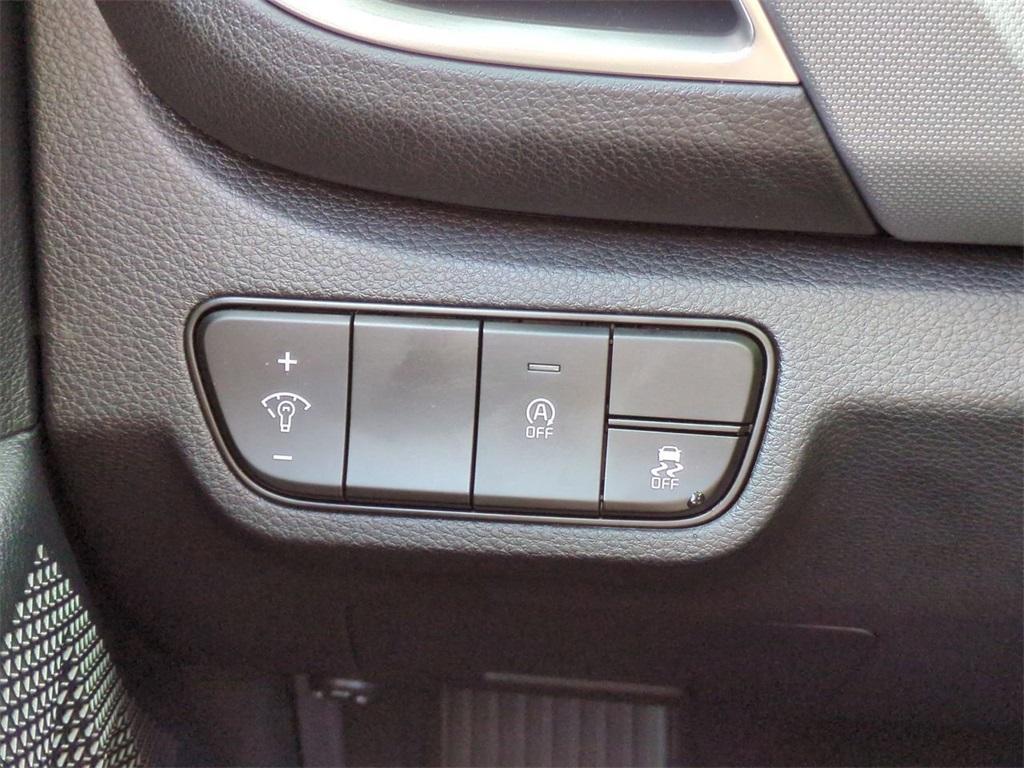 new 2025 Kia Seltos car, priced at $25,585