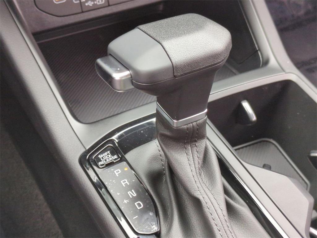new 2025 Kia K5 car, priced at $27,850