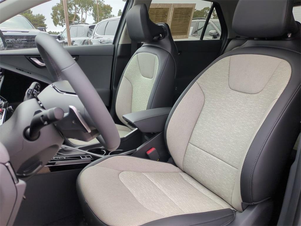 new 2025 Kia Niro car, priced at $33,400