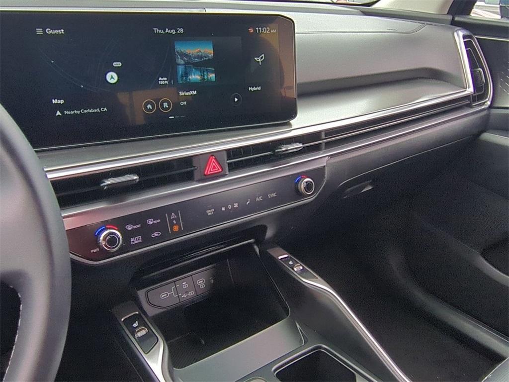 new 2025 Kia Sorento Hybrid car, priced at $39,130