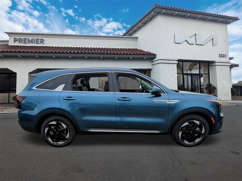 new 2025 Kia Sorento Hybrid car, priced at $39,130