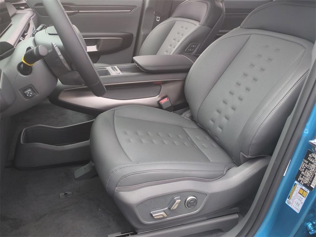 new 2026 Kia EV9 car, priced at $62,470