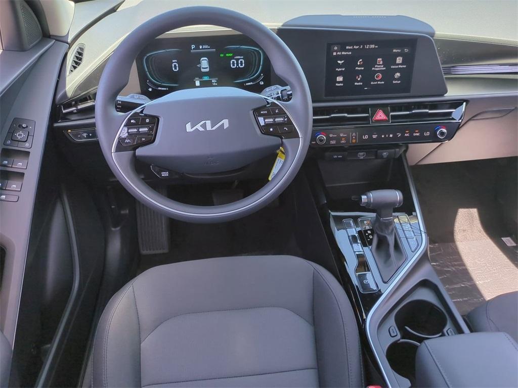 new 2025 Kia Niro car, priced at $27,660