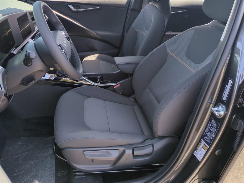 new 2025 Kia Niro car, priced at $27,660