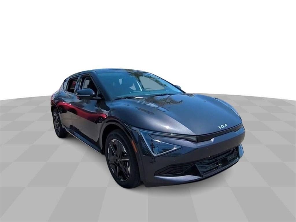 new 2025 Kia EV6 car, priced at $48,980