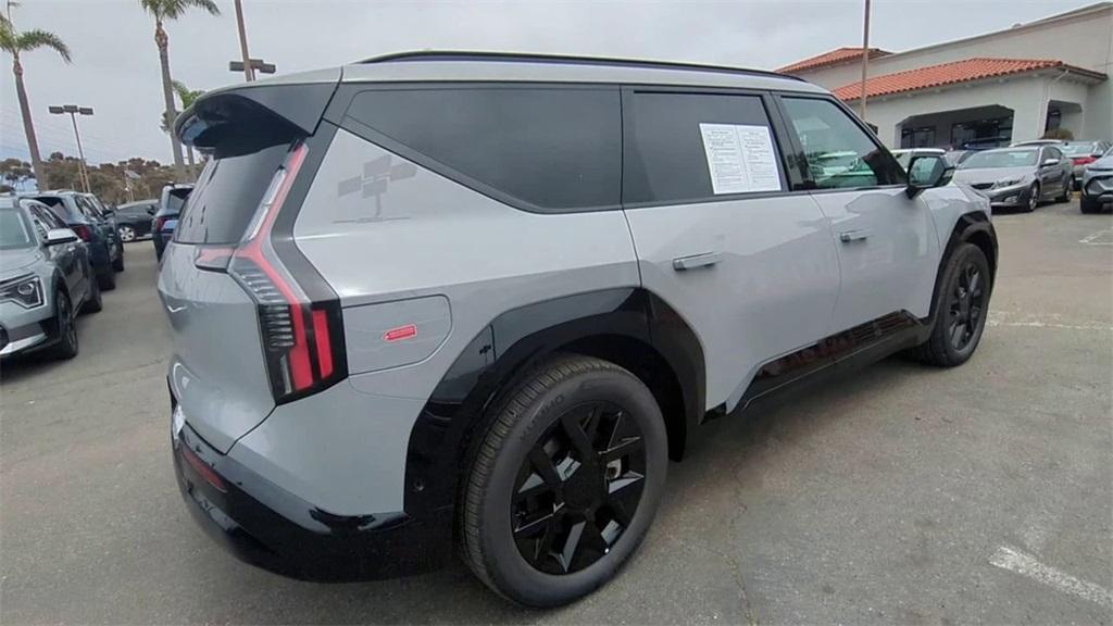 new 2026 Kia EV9 car, priced at $68,010
