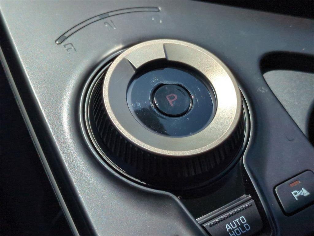 new 2025 Kia EV6 car, priced at $47,040