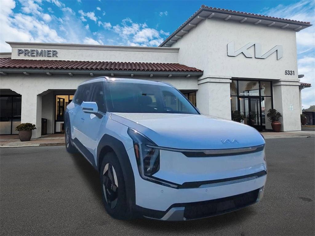 new 2025 Kia EV9 car, priced at $56,315