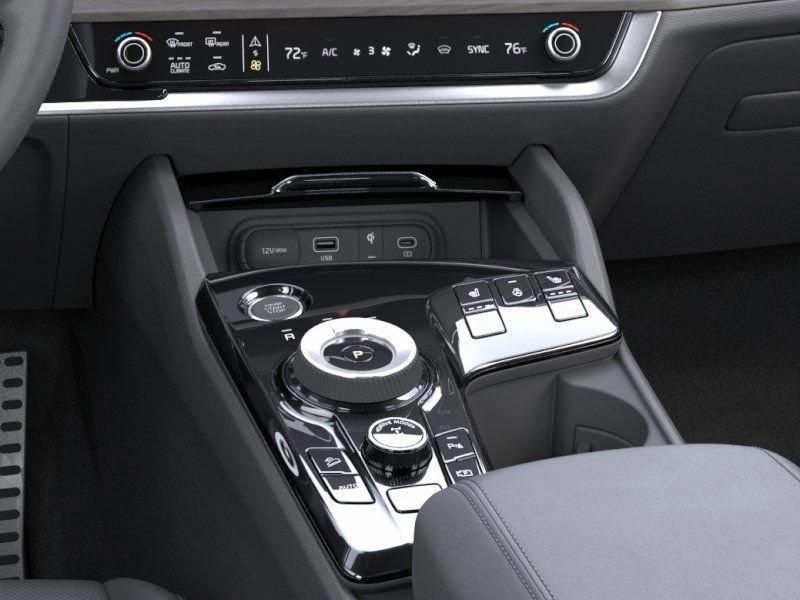 new 2025 Kia Sportage Plug-In Hybrid car, priced at $45,625