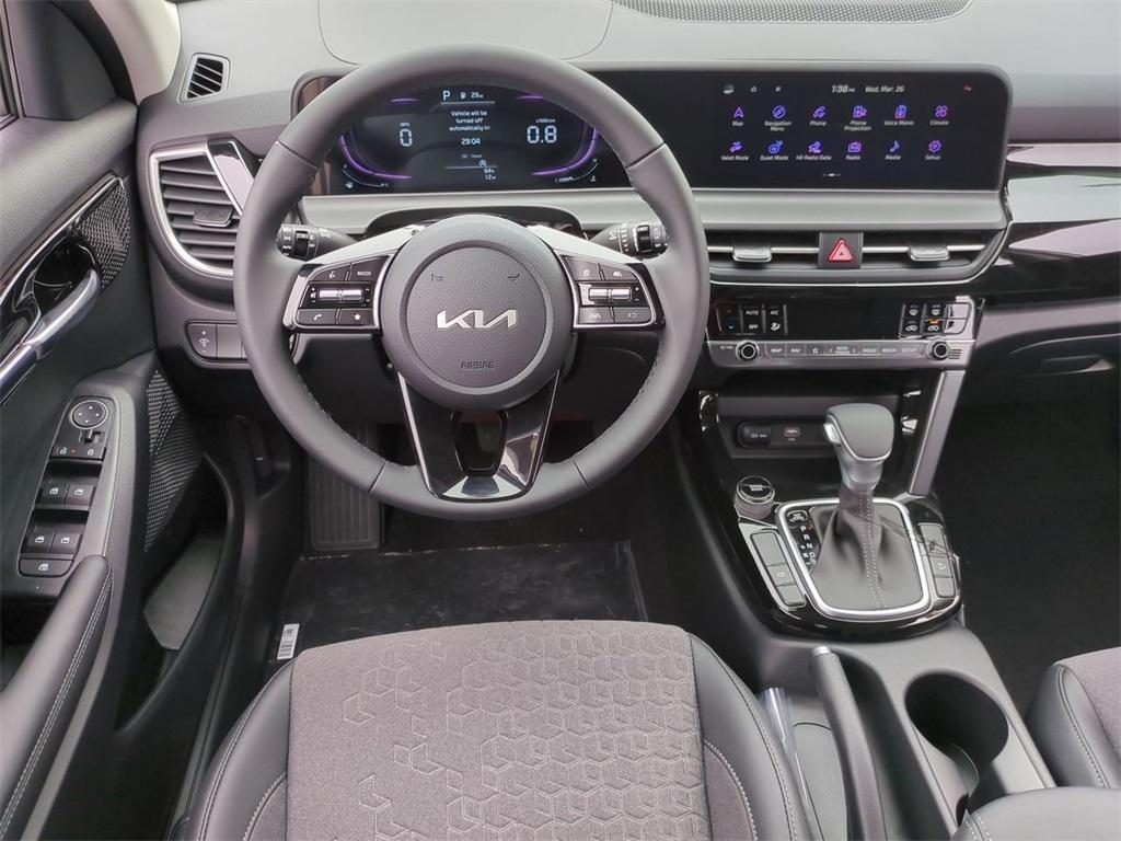 new 2025 Kia Seltos car, priced at $26,420