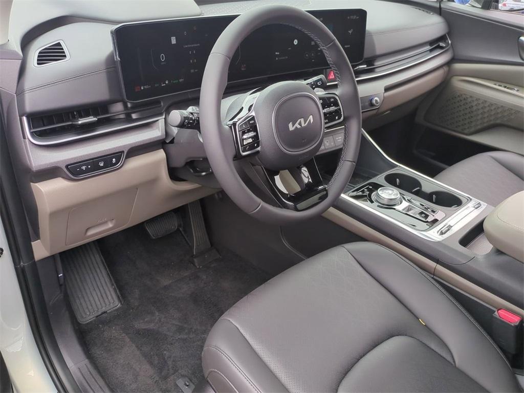 new 2026 Kia Carnival car, priced at $50,285