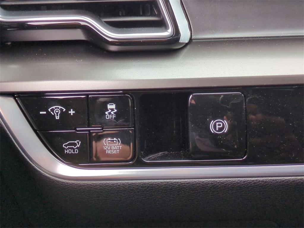 new 2025 Kia Sportage Hybrid car, priced at $35,560