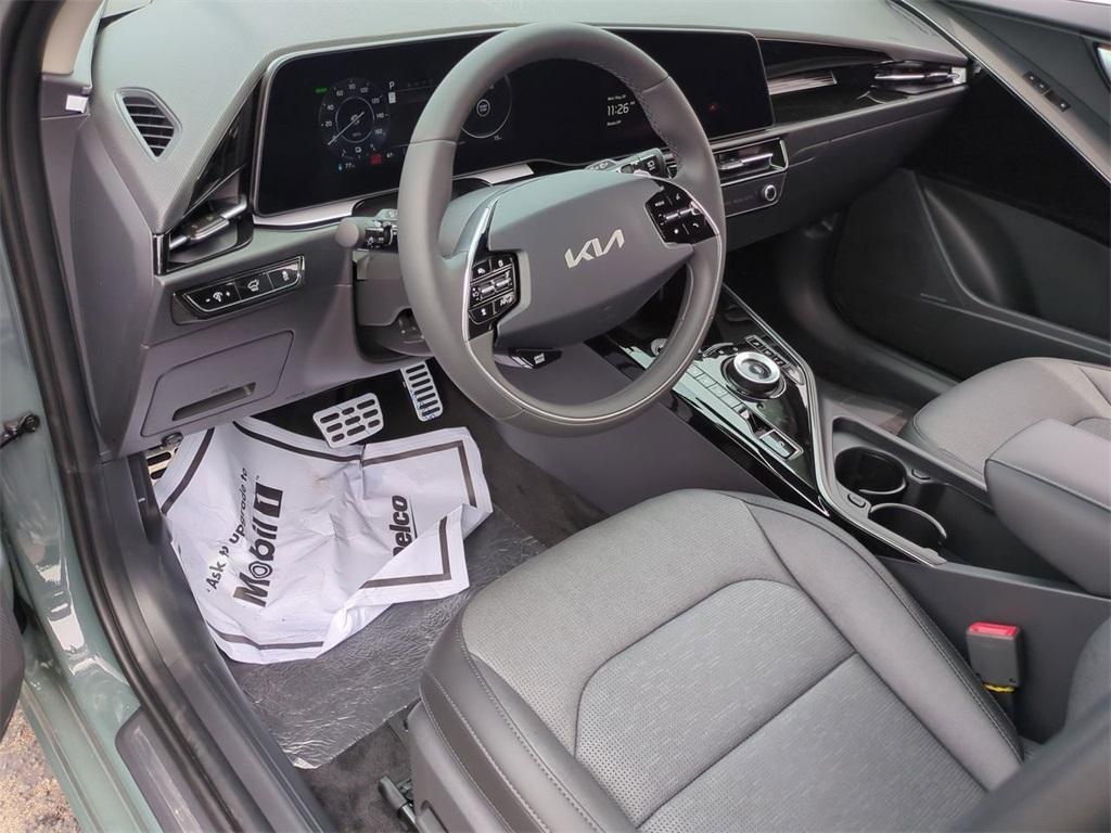 new 2025 Kia Niro EV car, priced at $37,670
