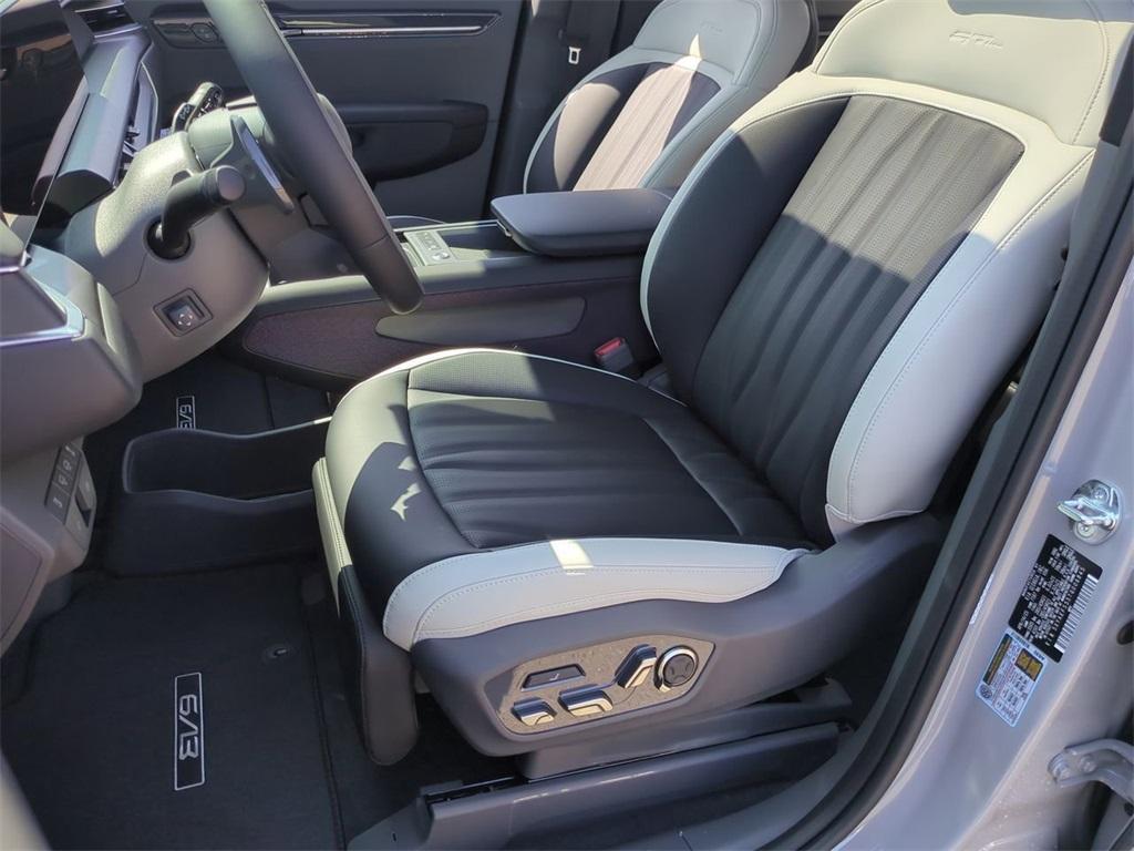 new 2026 Kia EV9 car, priced at $67,910