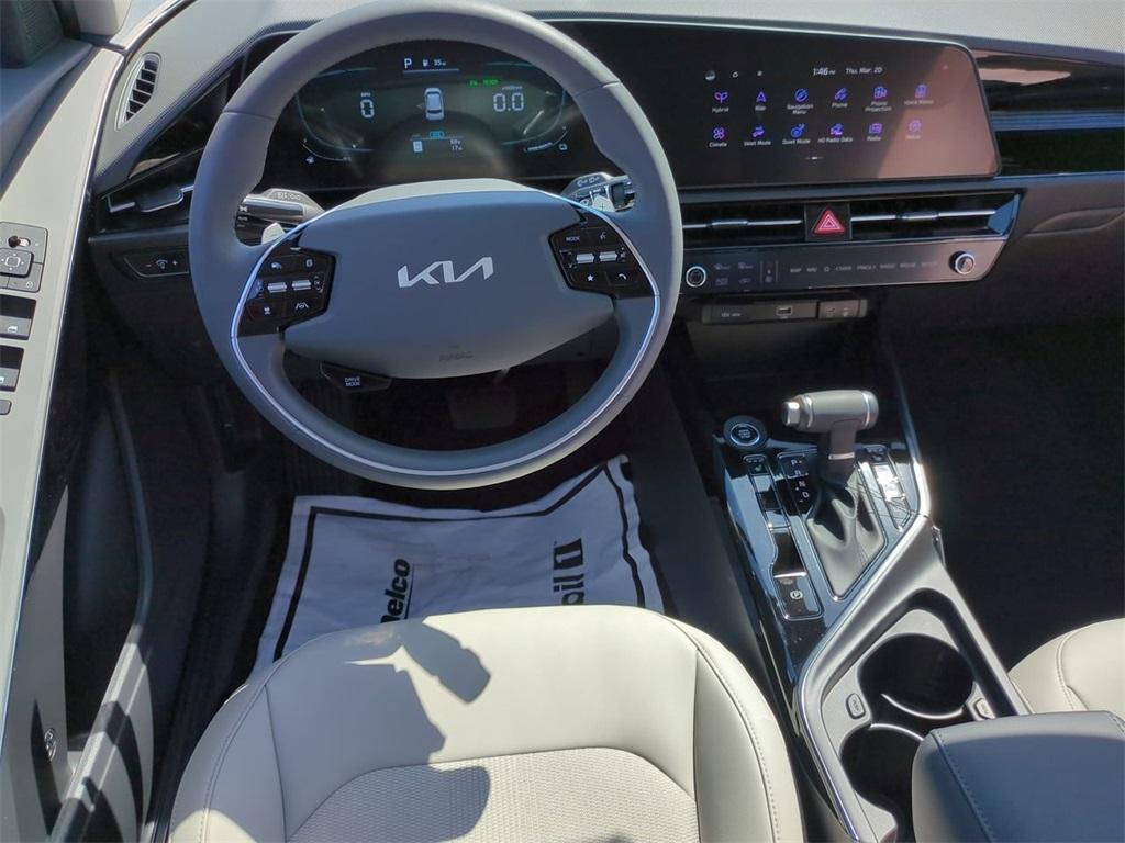 new 2025 Kia Niro car, priced at $30,340