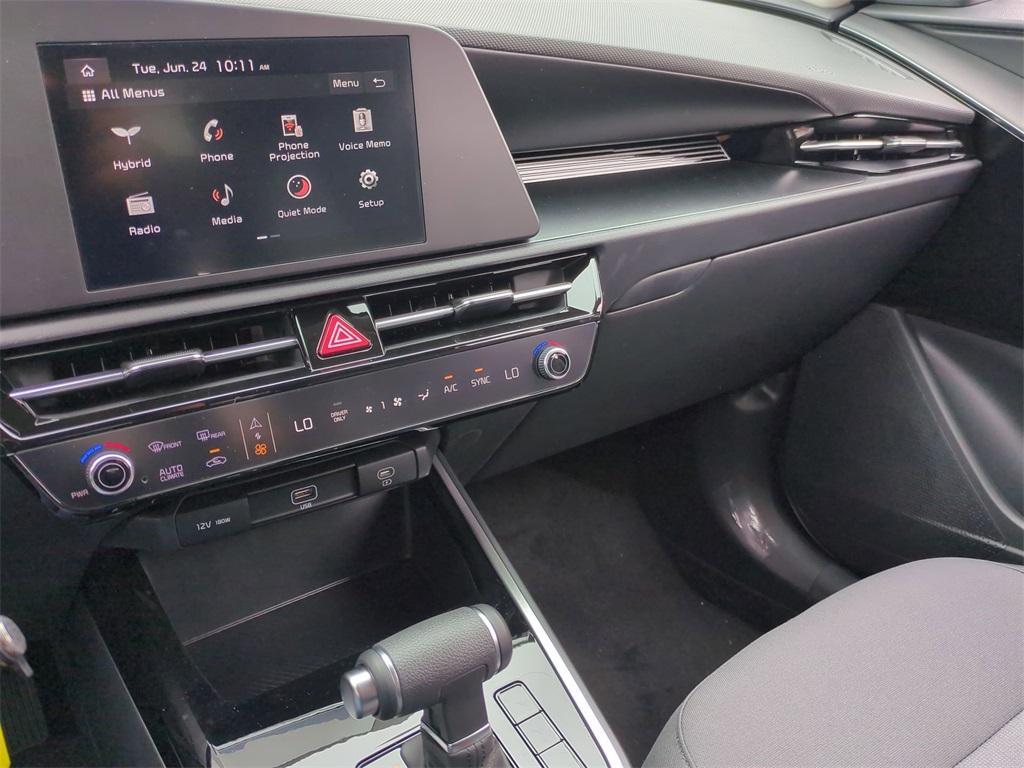 new 2025 Kia Niro car, priced at $25,760