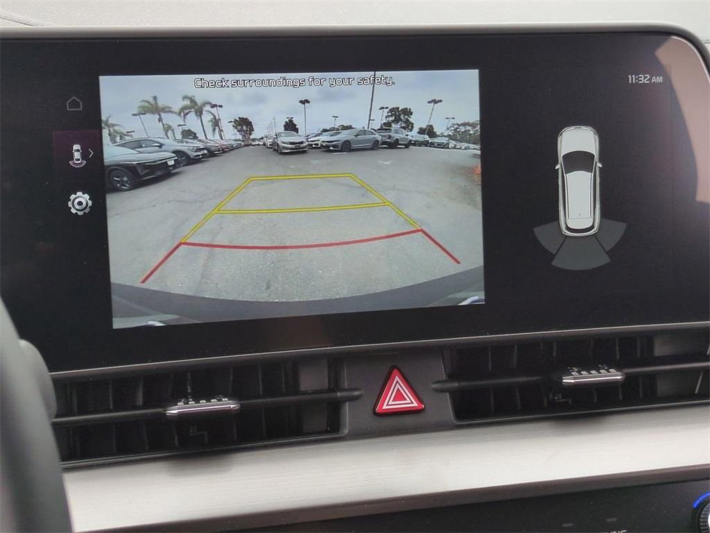 new 2025 Kia Sportage Hybrid car, priced at $35,560
