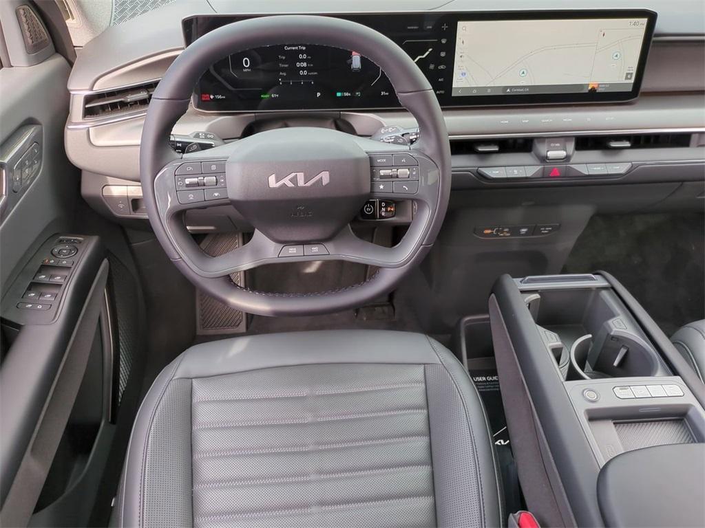 new 2025 Kia EV9 car, priced at $62,790