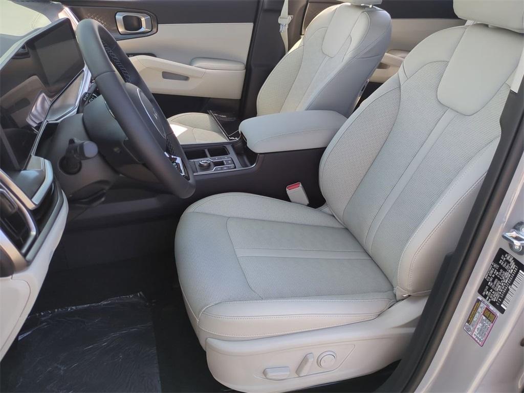 new 2025 Kia Sorento car, priced at $38,585