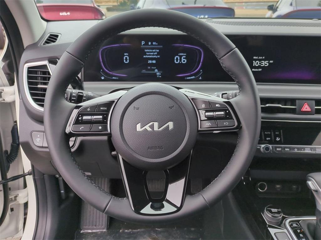 new 2025 Kia Seltos car, priced at $27,920