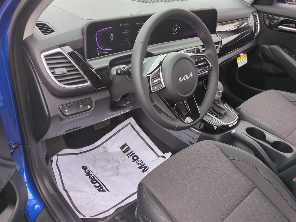 new 2025 Kia Seltos car, priced at $26,025
