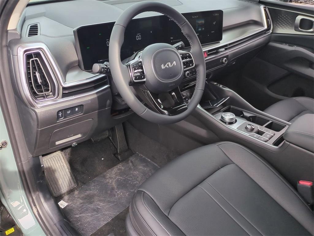 new 2025 Kia Sorento Hybrid car, priced at $39,090
