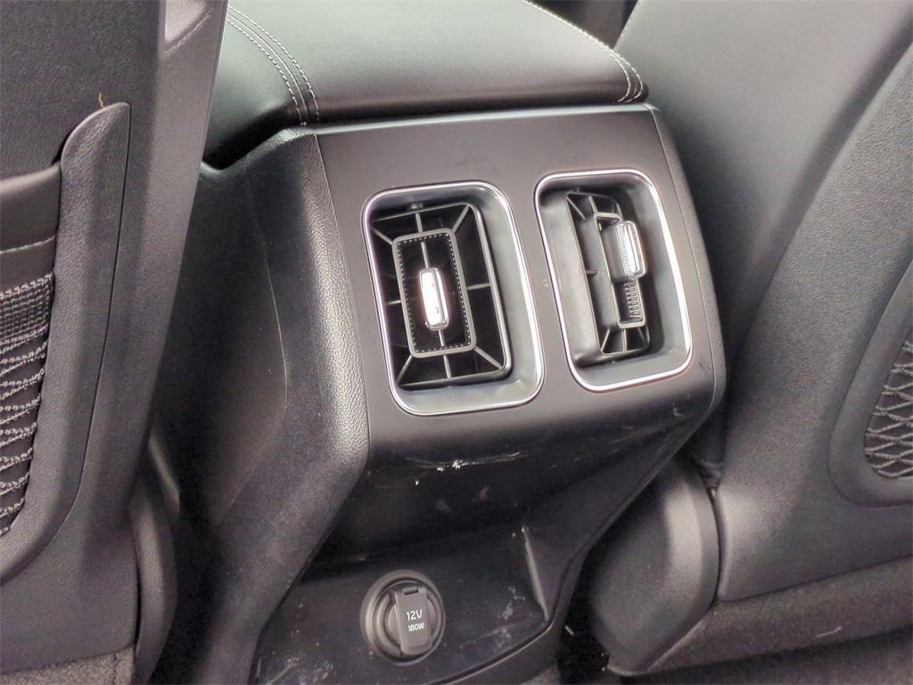new 2025 Kia Sorento Hybrid car, priced at $39,090