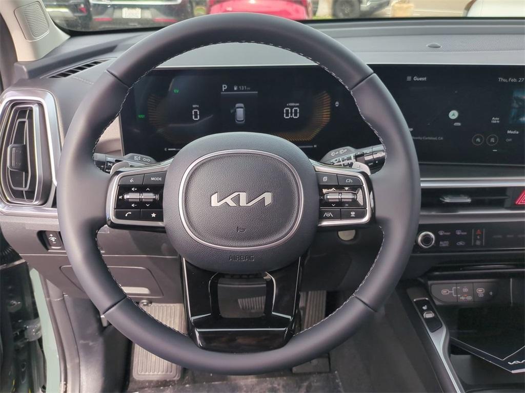 new 2025 Kia Sorento Hybrid car, priced at $39,090
