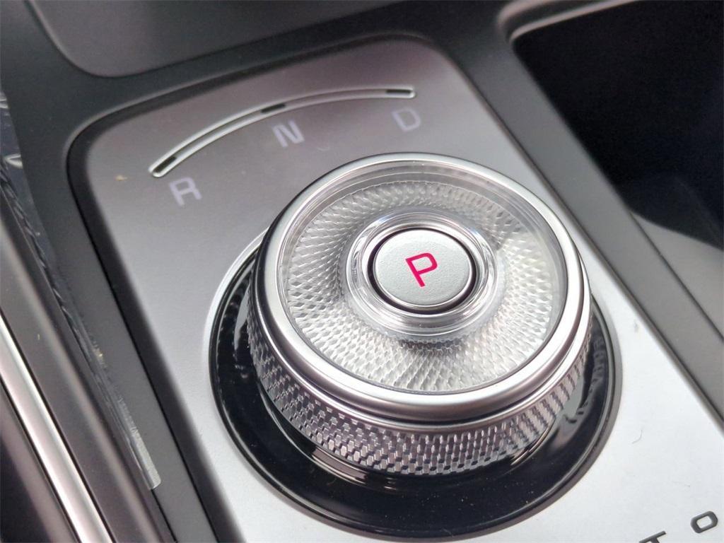 new 2025 Kia Sorento Hybrid car, priced at $39,090
