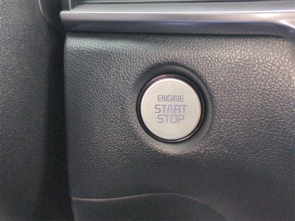 new 2025 Kia Sorento Hybrid car, priced at $39,090