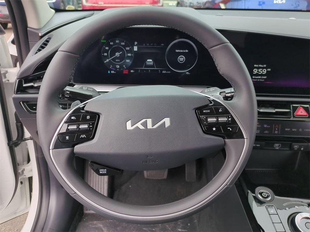 new 2025 Kia Niro EV car, priced at $33,065