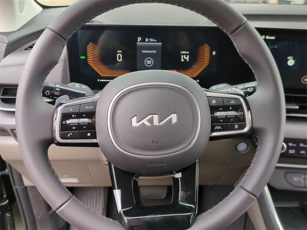 new 2025 Kia Carnival Hybrid car, priced at $44,980