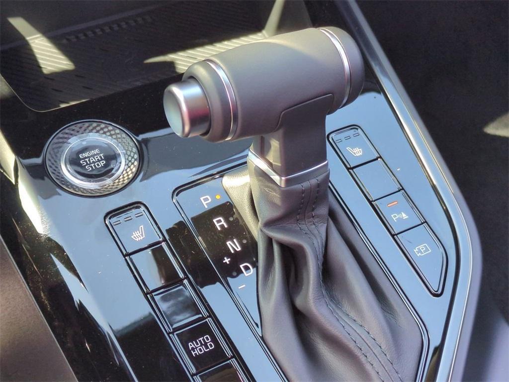new 2025 Kia Niro car, priced at $30,360