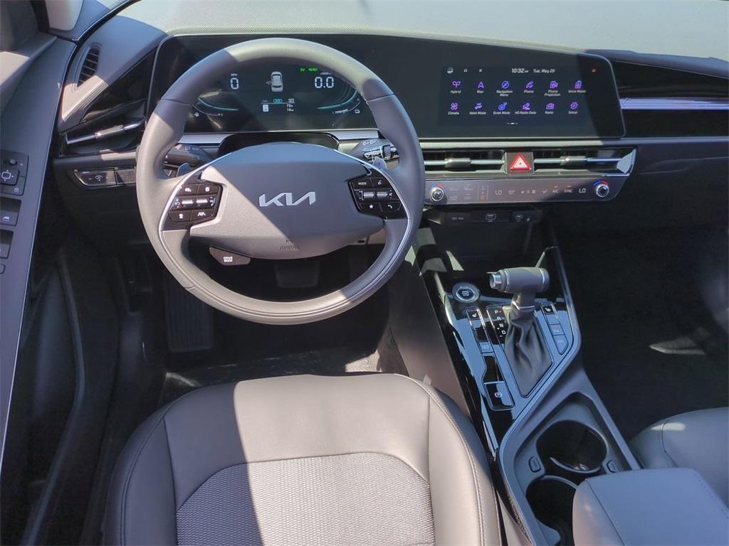 new 2025 Kia Niro car, priced at $30,360