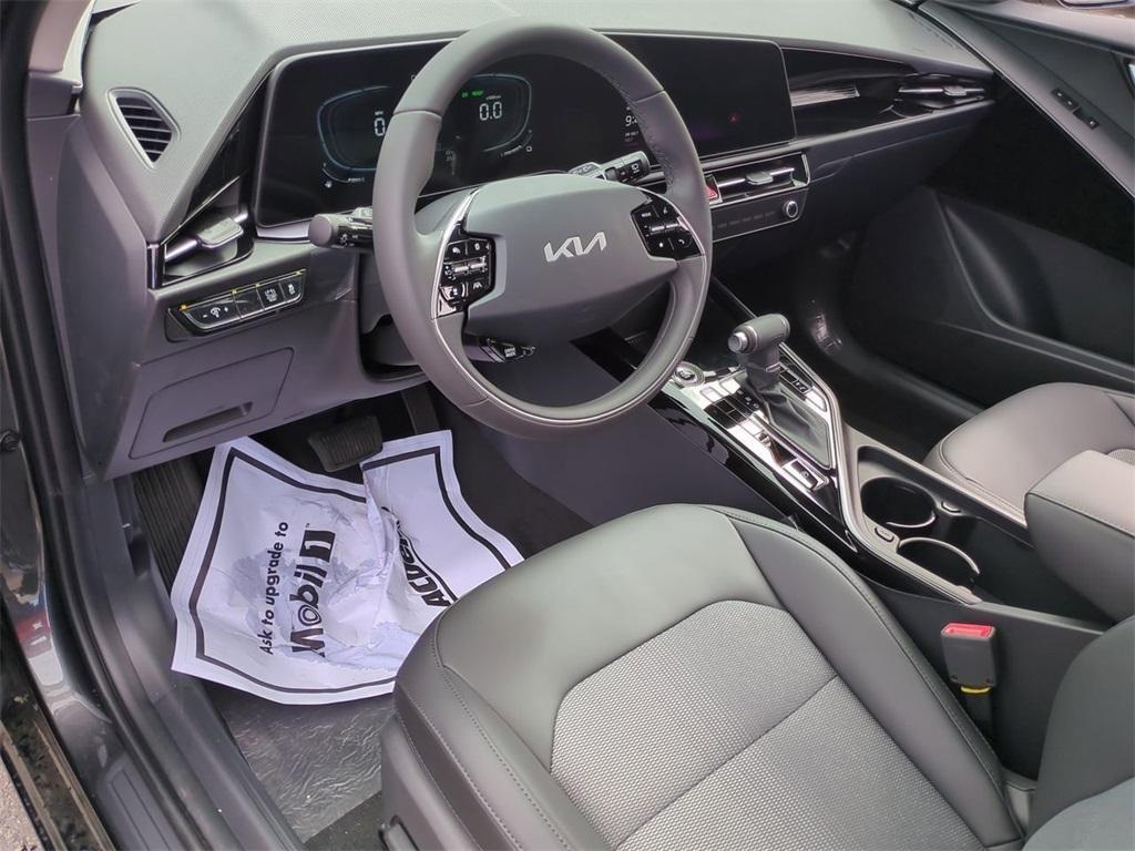 new 2025 Kia Niro car, priced at $30,360