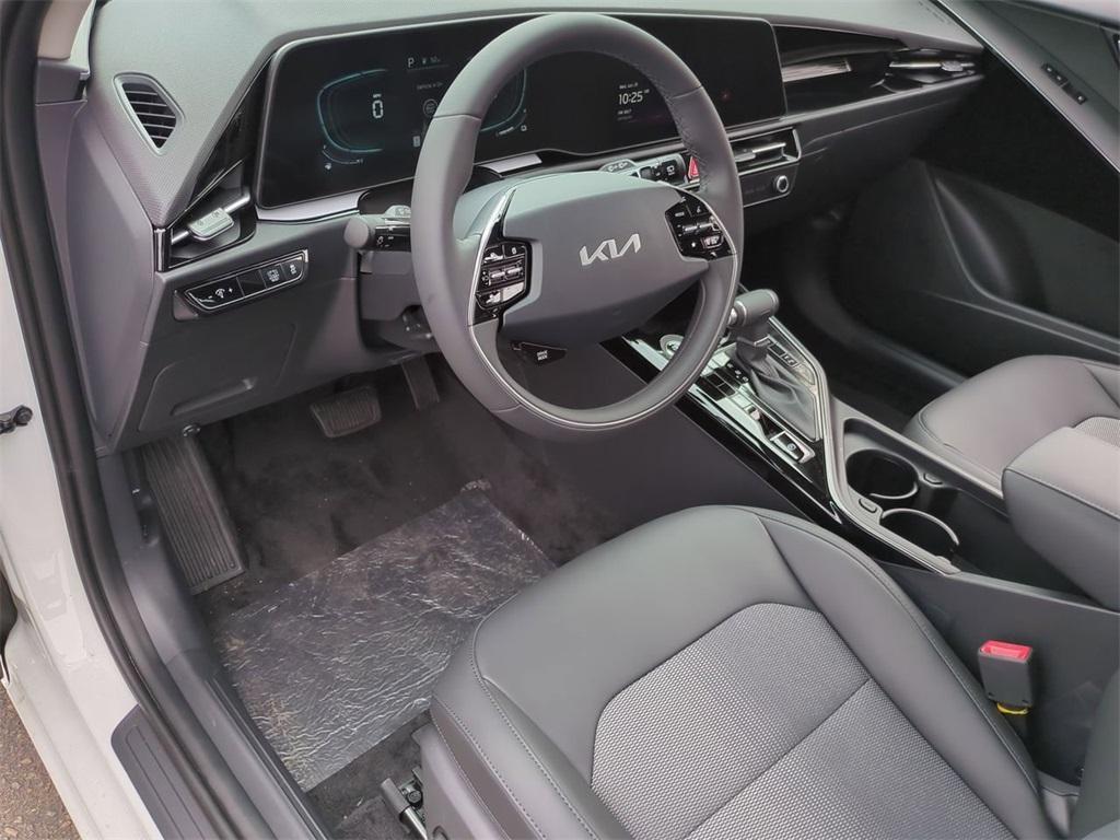 new 2025 Kia Niro car, priced at $30,500
