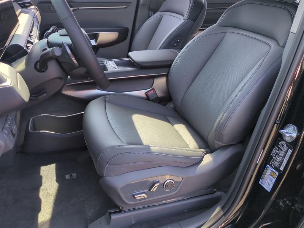 new 2026 Kia EV9 car, priced at $51,315